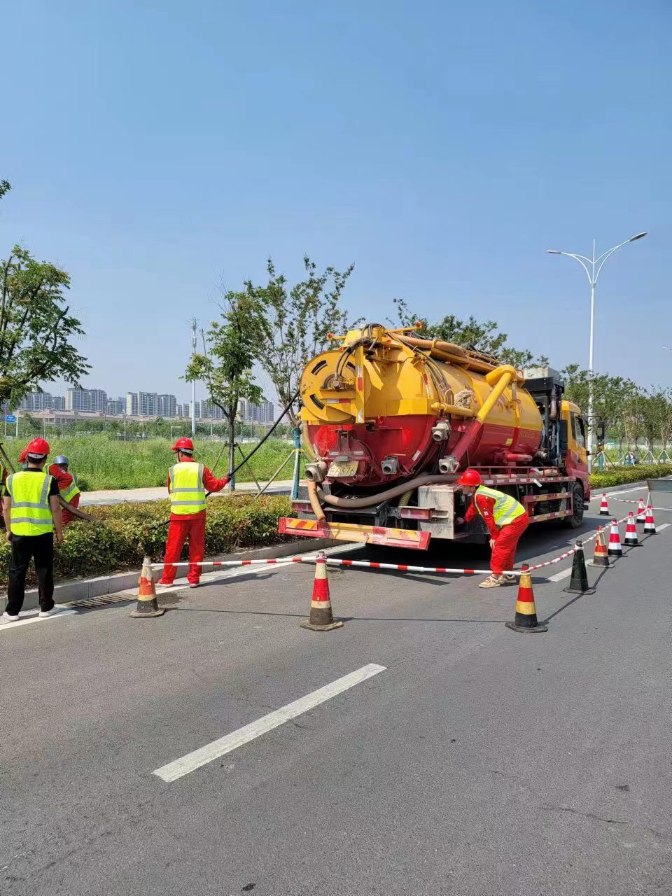 深学、细悟、笃行，让学习贯彻党的二十大落地生根11.jpg